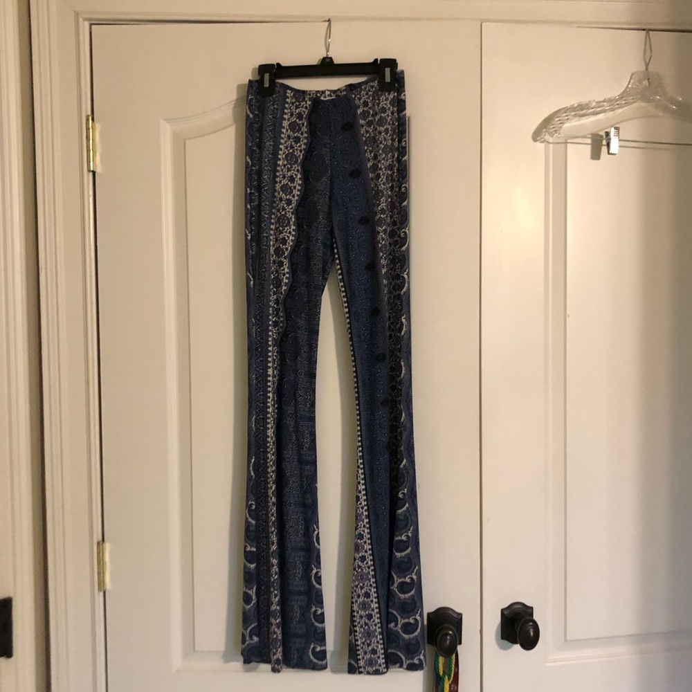 Stretchy fit and flare pants